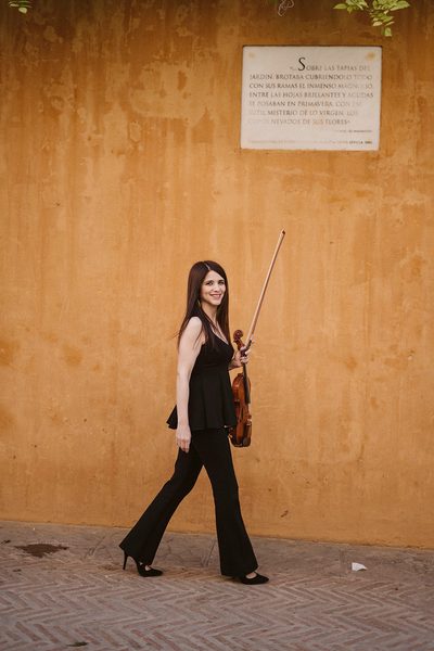 Inés, violinista de Música Para Boda